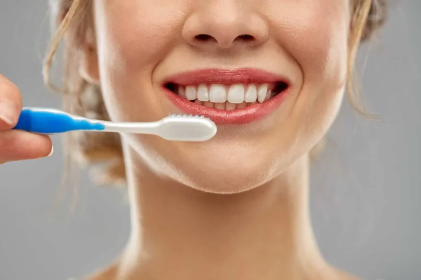 Kada prati zube – pre ili posle doručka: Stomatolog otkriva istinu koja čuva vašu gleđ
