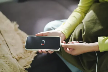 Telefon brzo razarađa? Isključite ove tri opcije koje „jedu“ bateriju dok ih ne koristite
