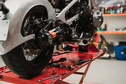 Večni materijal: Da li je ovo kraj odlascima kod majstora i servisiranju motora